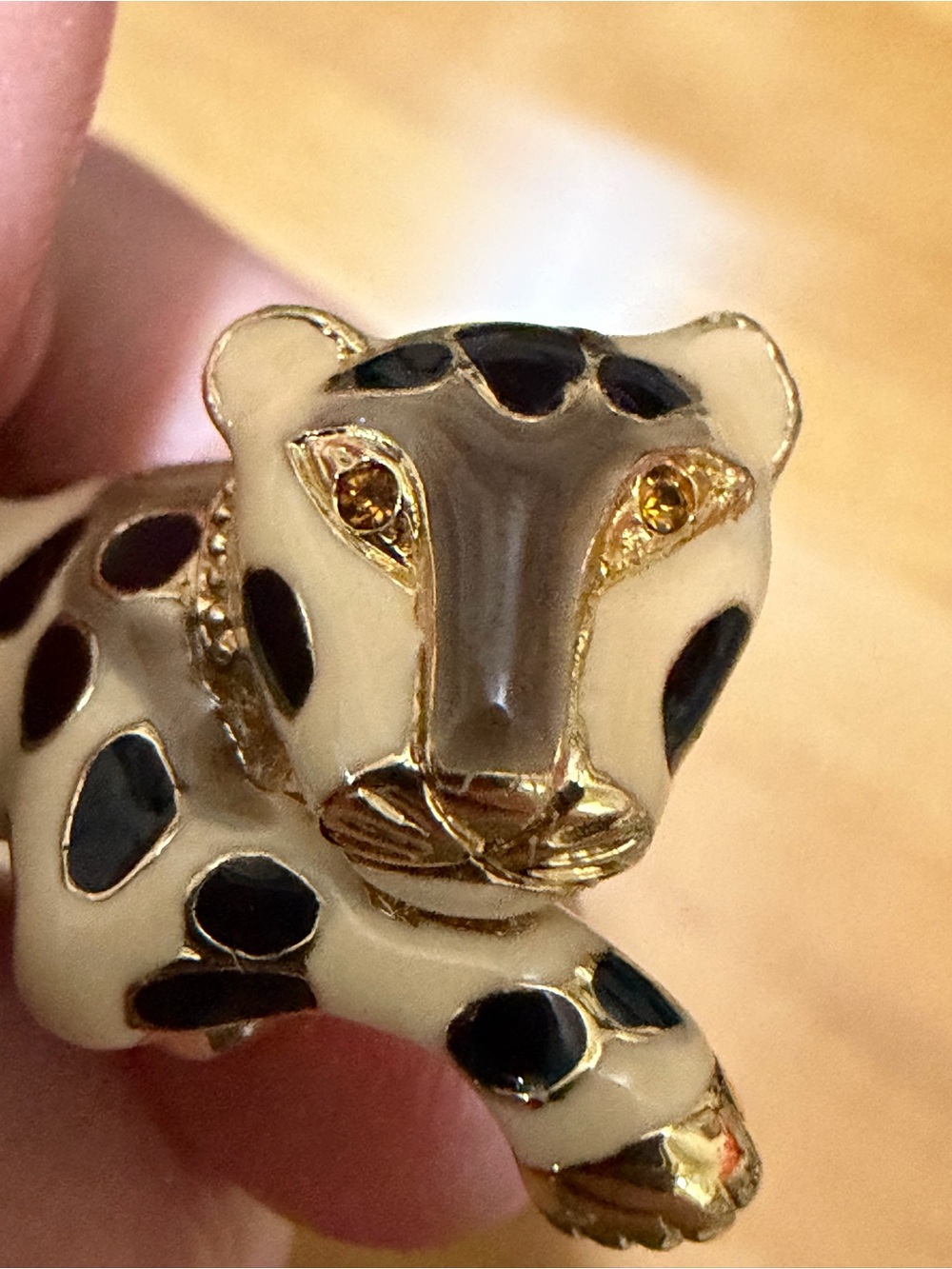 VTG Kenneth Jay Lane Cream Enamel Leopard Pendant Crystal Collar & Amber Eyes